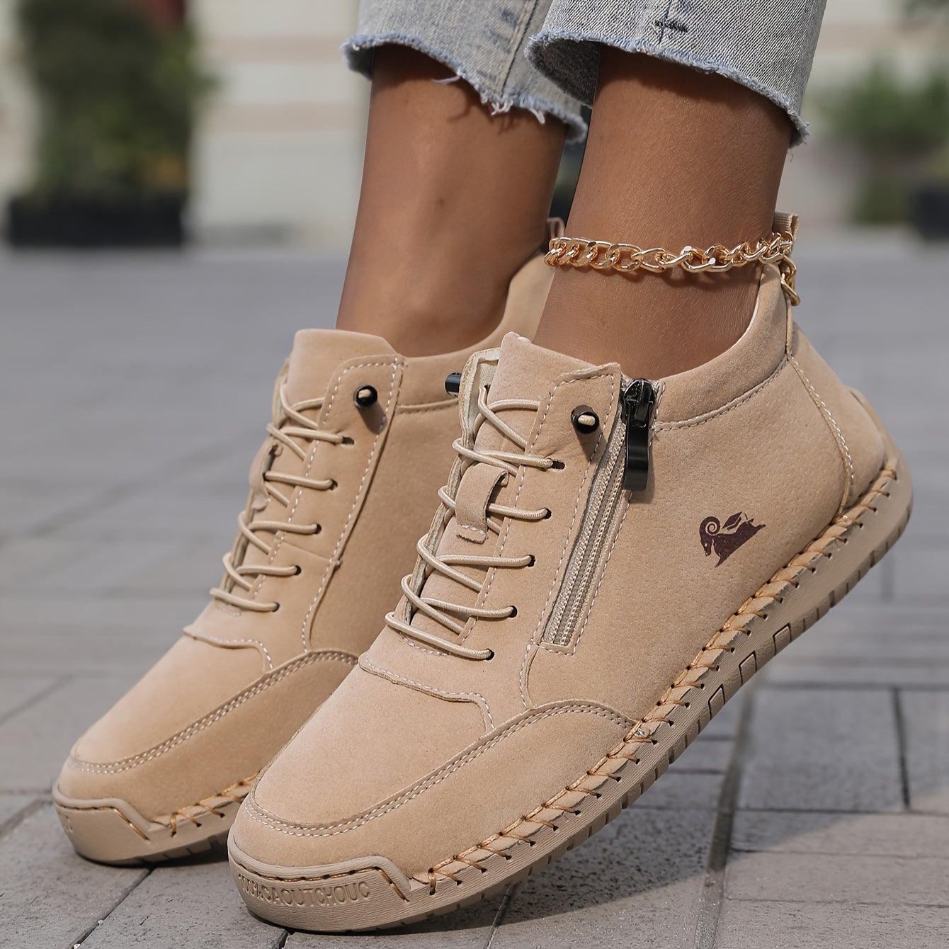 Mila – Orthopaedic Shoes